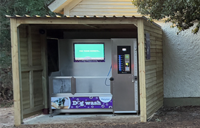Highcliffe Dog Wash.