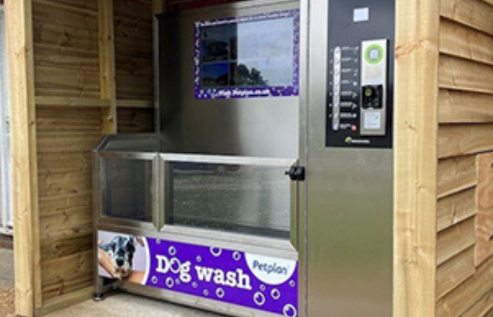 An outdoor Petplan Dog Wash at Holmsley.